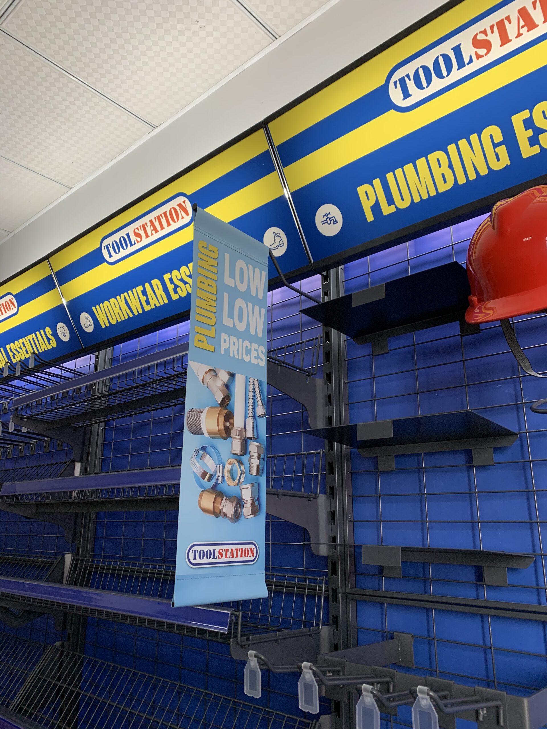 Branded Retail Wall Display Branded Retail Wall Display